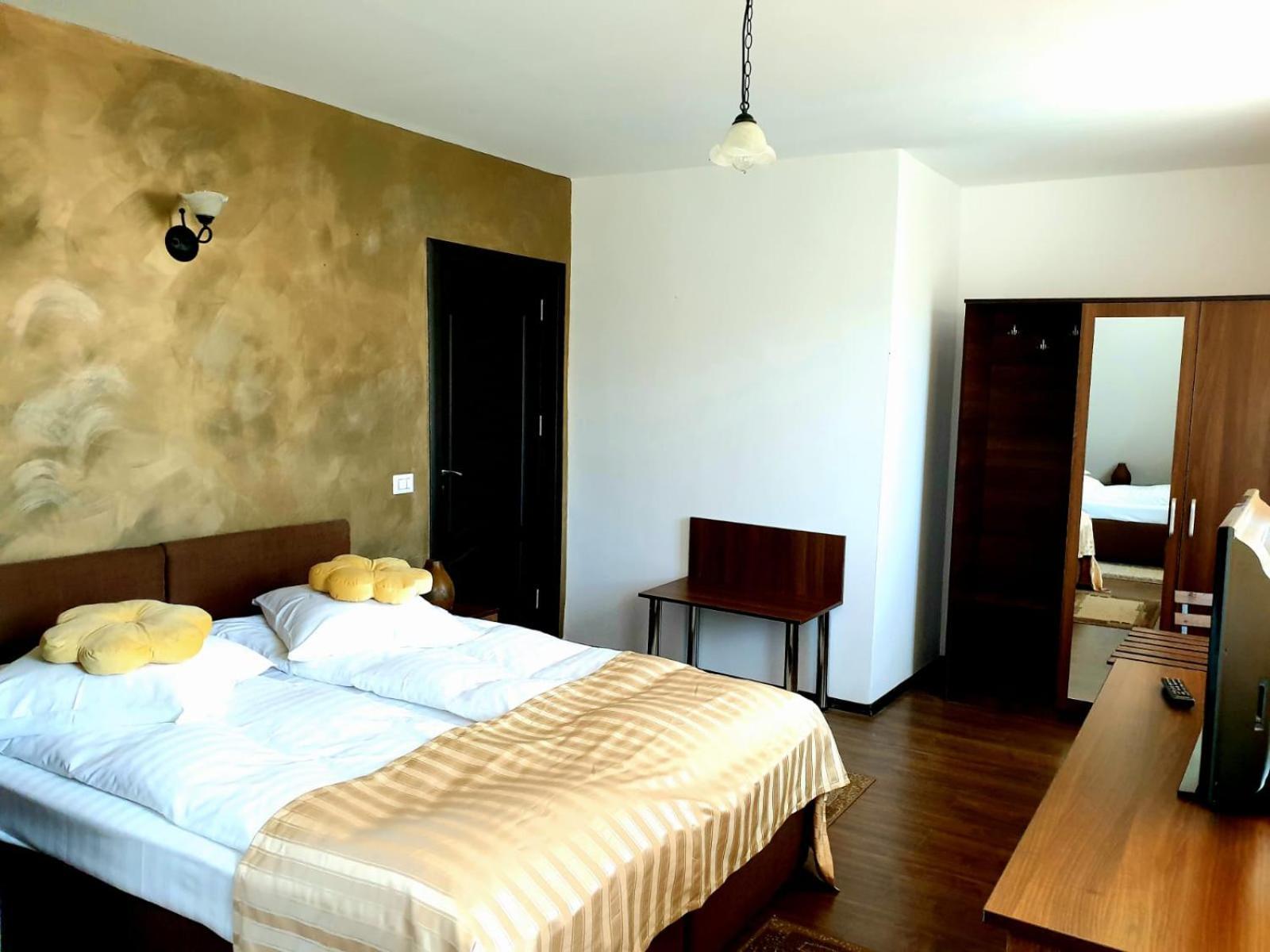 Casa Altfel 4* Malaia